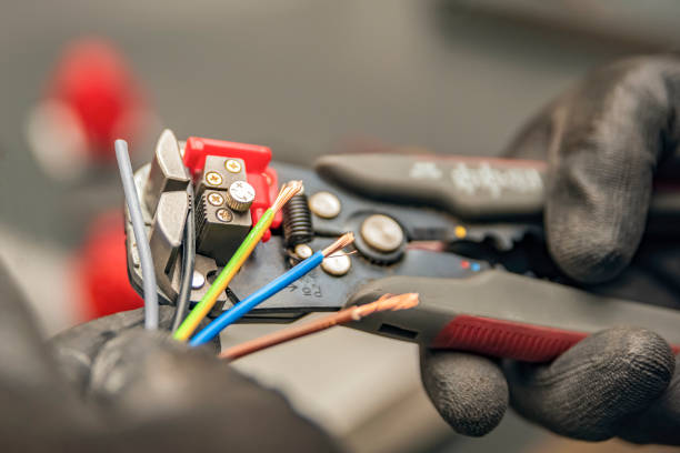 Best Licensed Electrician  in Eldon, MO